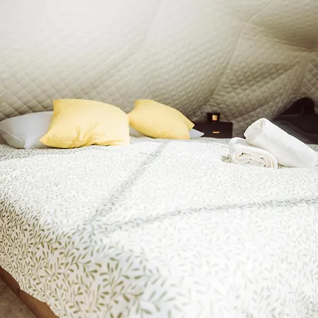 Skyview Glamping Jacuzzi , Sauna Luxussátor *