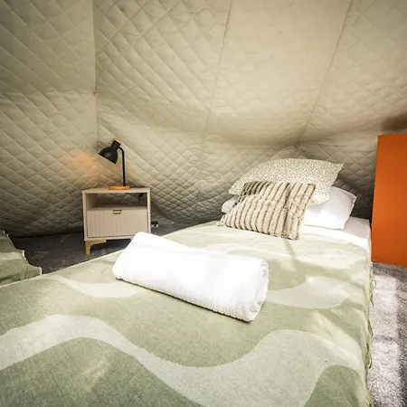 Skyview Glamping Jacuzzi , Sauna 럭셔리텐트 Ludwinow